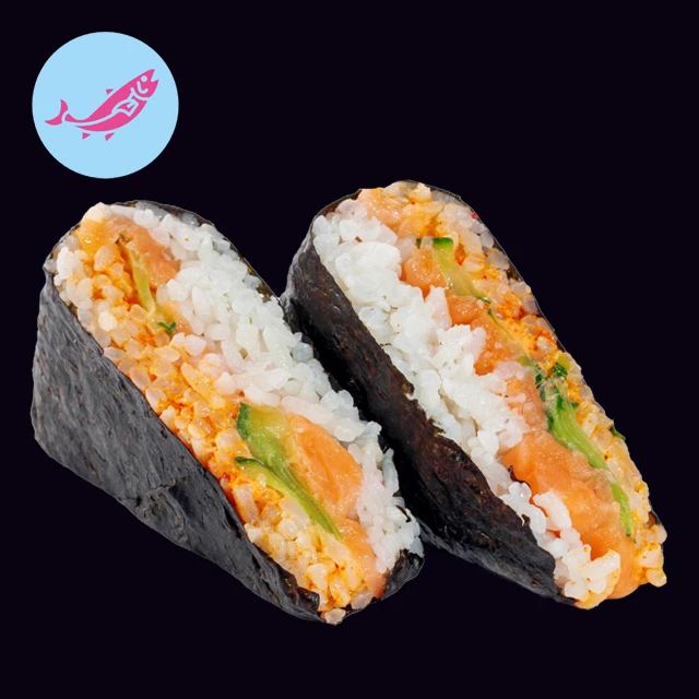 Онигири с лососем